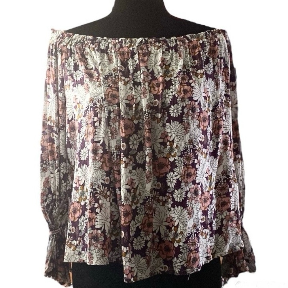 Off the shoulders bohemian top